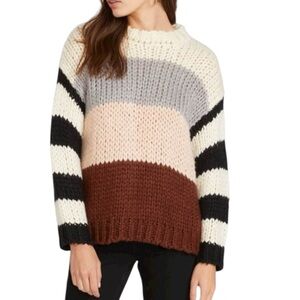 Volcom Classy Time Chunky Knit Sweater Size M EUC